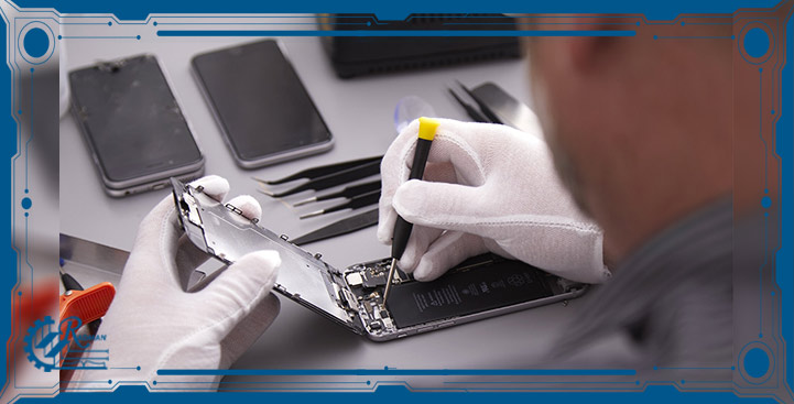 دوره های آموزش تعمیرات موبایل به شما مهارت‌ های لازم برای تعمیر و نگهداری گوشی ها را آموزش می‌ دهد.