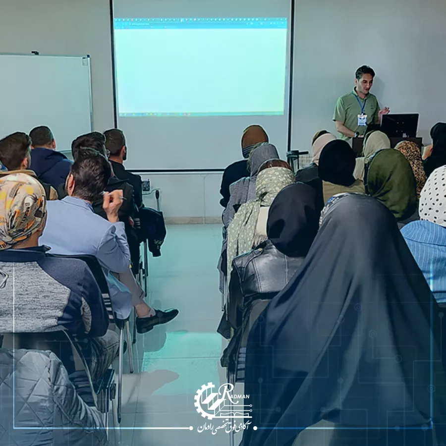 ابزارهای هوش مصنوعی در بازاریابی فروش و مدیریت
